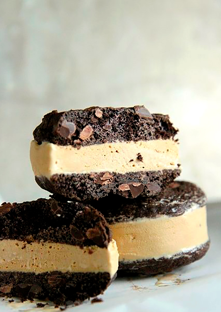 Cookie-cream-sandwiches